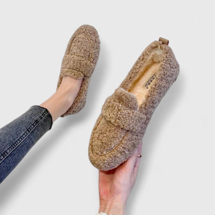 Cléa Slip-Ons |Soft, Stylish & Safe